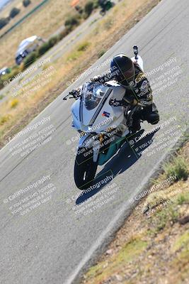 media/Oct-15-2023-TrackXperience (Sun) [[85198ff50b]]/Group 2/session 4 turn 3/